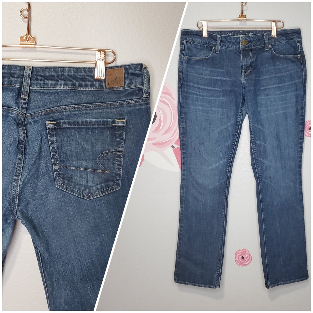 American Eagle Straight Jeans
